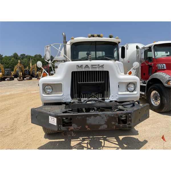 1984 MACK DM685S Concrete Mixer / Pump Truck - J.M. Wood