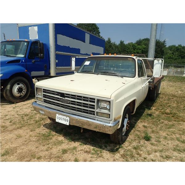 1989 CHEVROLET 3500 Flatbed Truck