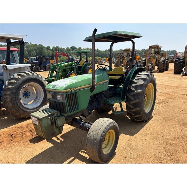 JOHN DEERE 5400 Farm Tractor
