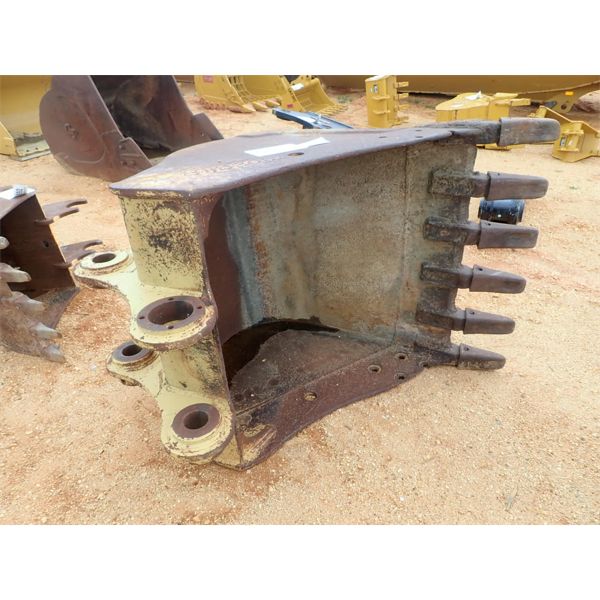 40" BUCKET (FITS HYD EXCAVATOR) (B-4)