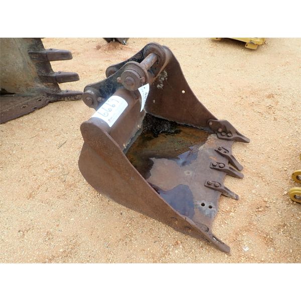 34" CLEAN OUT BUCKET (B-4)