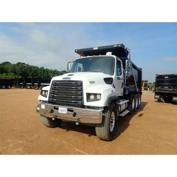 2012 FREIGHTLINER 114SD Dump Truck