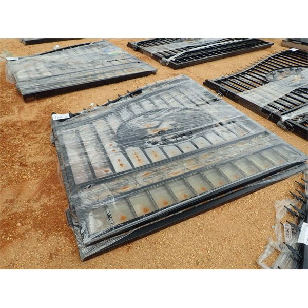 DECORATIVE IRON GATE (14')