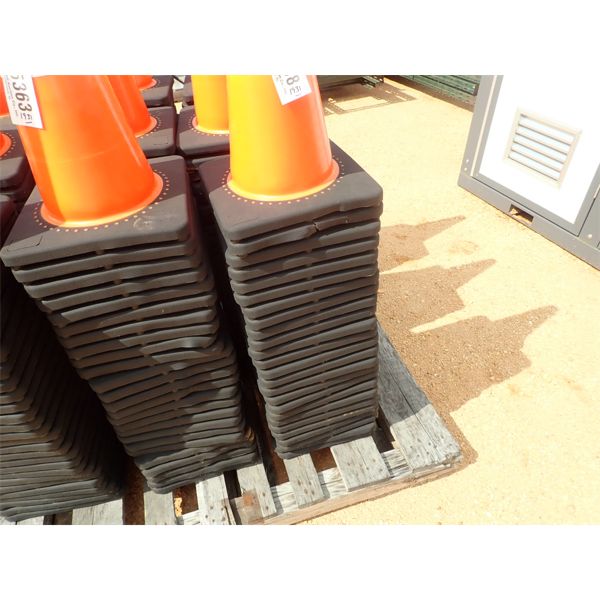 (25) ORANGE SAFETY CONES