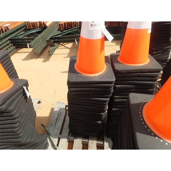 (25) ORANGE SAFETY CONES