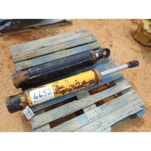 (2) HYDRAULIC CYLINDERS (B-4)