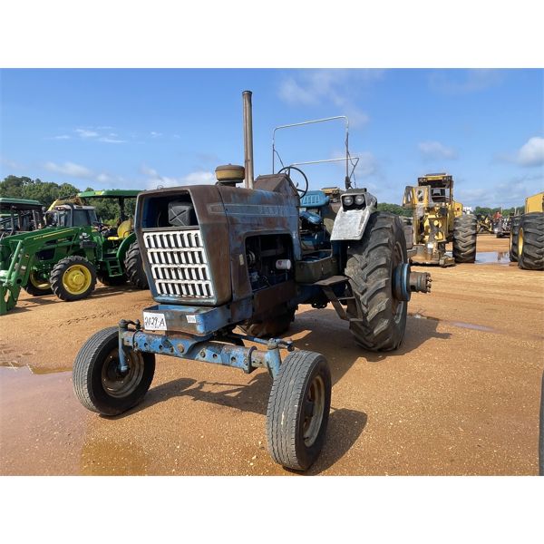 FORD 8000 Farm Tractor