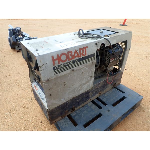 HOBART CHAMPION 16 WELDER, GAS ENGINE (B2)
