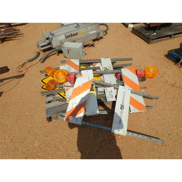 A FRAME SFAFETY BARRIER(5) & HAZARD SIGNS(2)  (B9)