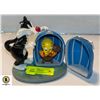 Image 1 : VINTAGE SYLVESTER AND TWEETY BIRD IN CAGE