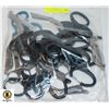 Image 1 : BAG OF MEDICAL SCISSORS
