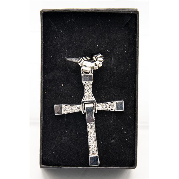 SILVER ALLOY CROSS AND CHAIN