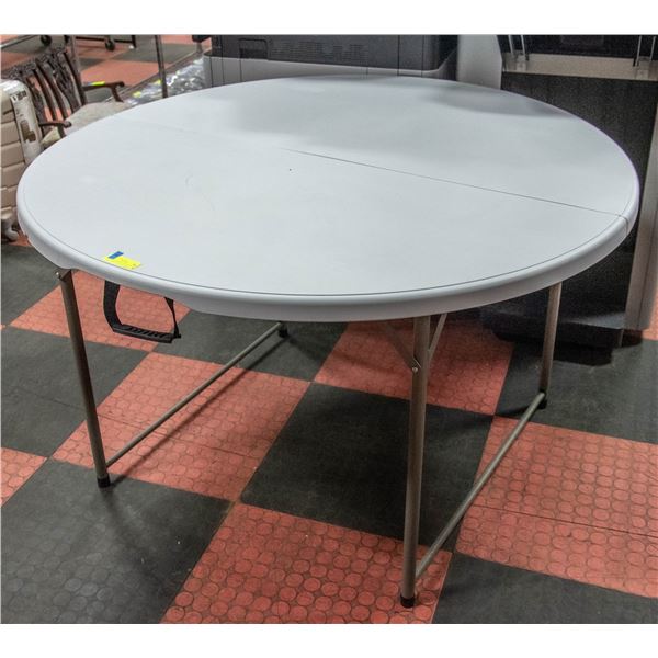 NEWLY ASSEMBLED FOLDING / COLLAPSIBLE  ROUND TABLE