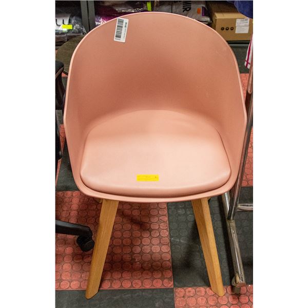 NEWLY ASSEMBLED SOUTH SHORE BUCKET CHAIR WITH