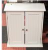 Image 1 : SMALL WHITE CABINET APPROX H-24" W-9" L-21"