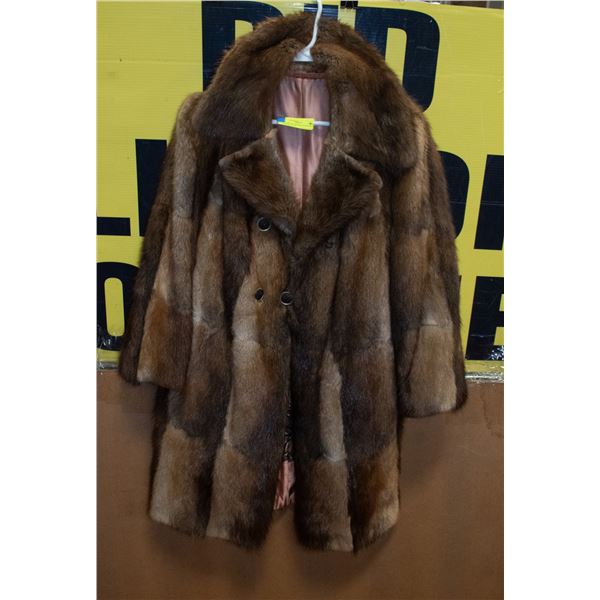 LADIES SIZE MEDIUM SATIN LINED MUSKRAT FUR