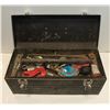 Image 1 : METAL TOOL BOX WITH CONTENTS