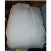 Image 1 : KING SIZE FEATHER DOWN COMFORTER ( WHITE )