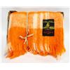 Image 1 : VINTAGE EATON'S WOOL BLANKET/THROW 60" X 80"