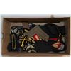 Image 1 : LOT OF VARIOUS R.C.M.P. PATCHES & INSIGNIAS