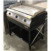 Image 2 : 3' GARLAND STANDING FLAT TOP GRIDDLE - ELECTRIC