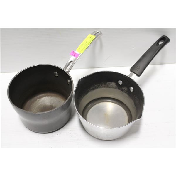 LOT OF TWO POTS: JA HENCKELS & KIRKLAND SIGNATURE