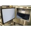 Image 2 : SCOTSMAN COMMERCIAL AIR COOLED FLAKE ICE MAKER W/