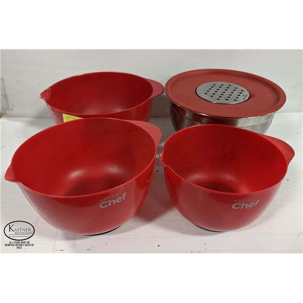 LOT OF 3 PLASTIC MIXING BOWLS W/ STAINLESS STEEL