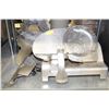 Image 2 : 12" BERKEL MEAT SLICER *NOT WORKING / NO POWER
