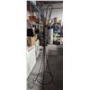 Image 1 : COAT HANGER