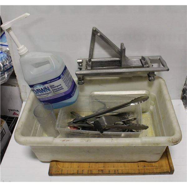 TUB OF KITCHEN MISC. ACCESSORIES & UTENSILS