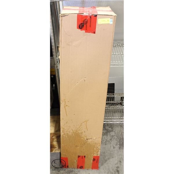 CASE OF F32T8 FLOURESCENT LIGHT BULBS