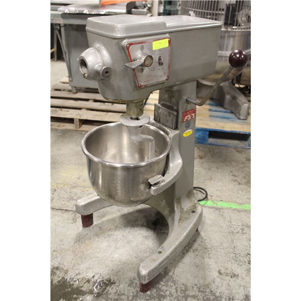 BLAKESLEE 20QT PLANETARY MIXER W/ BOWL &