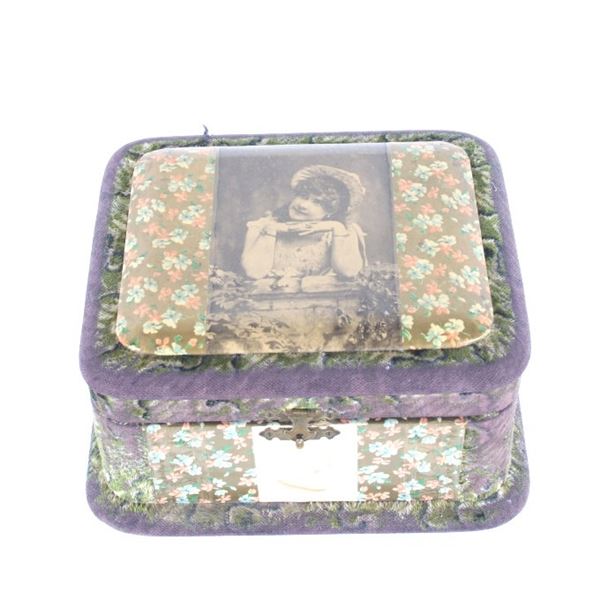 Early 1900s Vintage Handkerchief Box