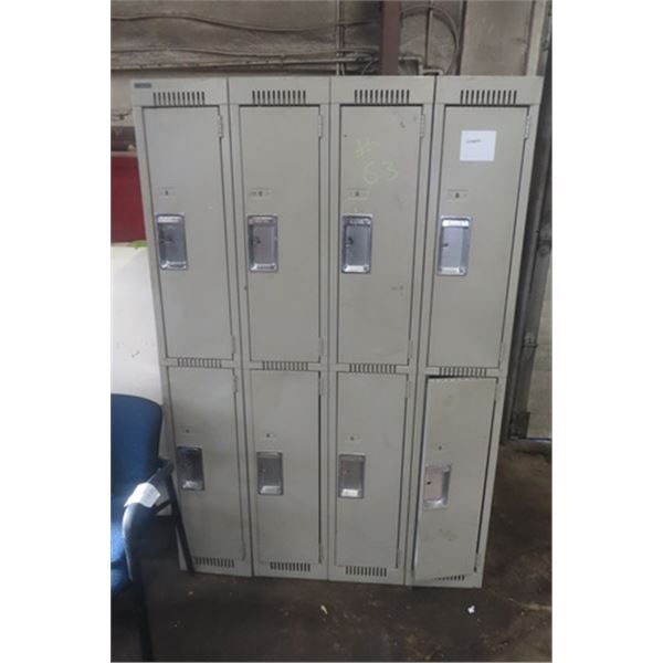 Metal 8 Door Locker Unit 17
