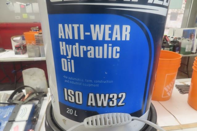 60L Anti Wear Hydraulic Oil ISO AW32