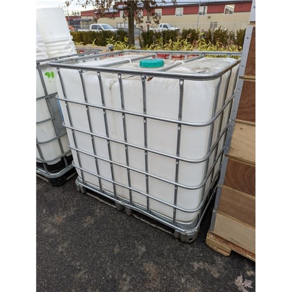 1000 LITRE FOOD GRADE LIQUID CONTAINER WITH SPOUT