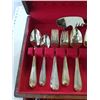 Image 8 : CAMBRIDGE CUTLERY SET IN CANTEEN