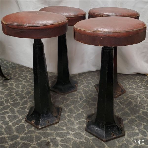 4 Vintage Cast Iron Stools, With Extra Iron Base