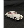 Image 2 : Vintage Dinky Diecast Jaguar 3-4 Litre