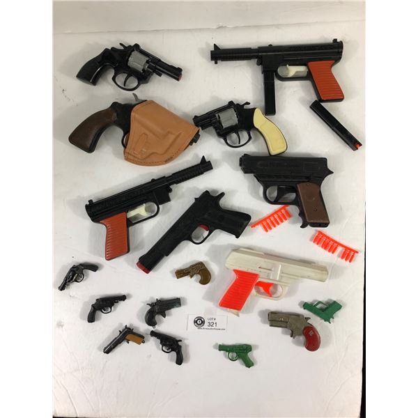 Nice Tray Lot of Vintage Plastic Guns