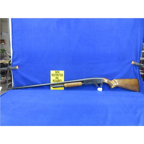 Non-Restricted - CIL Model 607 in 12 Ga. 3"