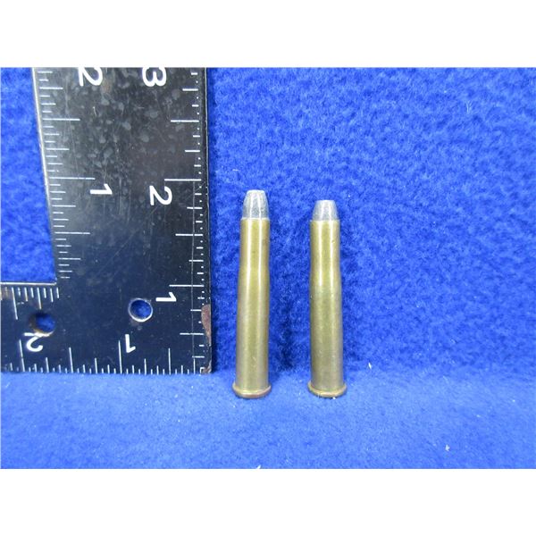 Collector Ammo - 2 Cartridges - 25-20 Stevens Single Shot