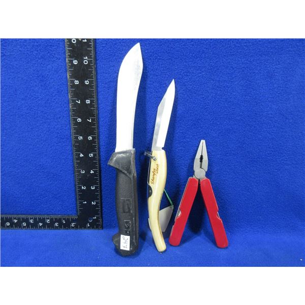 2 Knives and 1 Multitool - Frosts, Shanghai, China (Multitool)