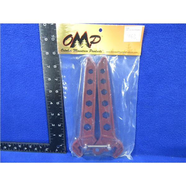 NEW - October Mountain Products Kick Stand Bow Stand