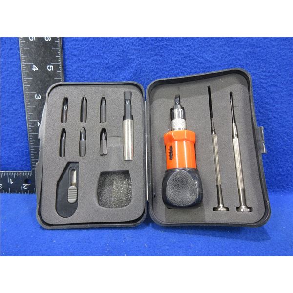 Ratcheting Screwdriver Set - Latch is Broken