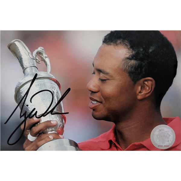 Tiger Woods Signed Photo