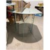 Image 3 : Mirrored top coffee table