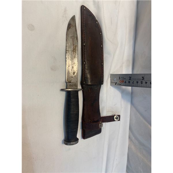 Kinfolks knife and case