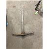 Image 1 : Pick axe